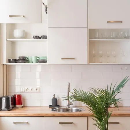 Families & Groups - 4 Bedrooms - Free Parking - Location